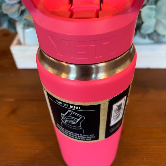 NWT YETI Rambler 26oz Bottle in Tropical Pink - Picture 4 of 7